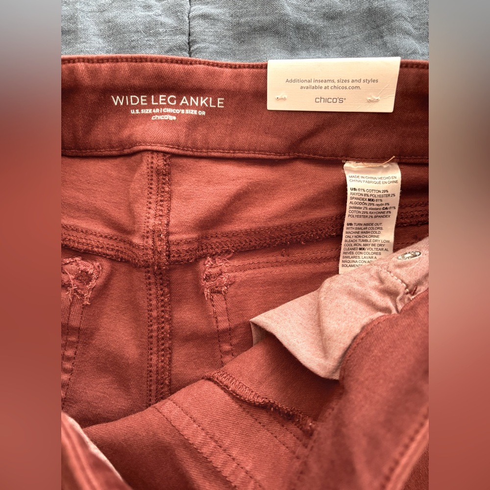 Chico’s Pull-On Wide Leg Ankle Jeans NWT Size 4 US Color Rust - Picture 8 of 11